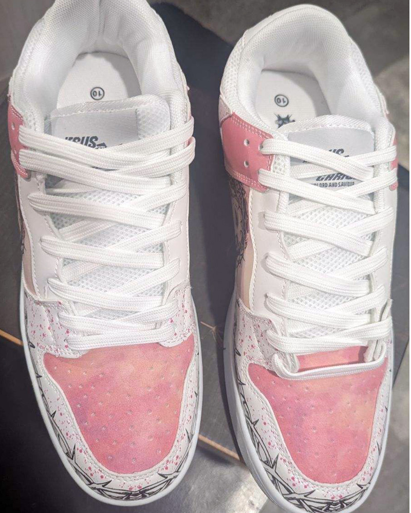 Men's Kito Wares Passion of Christ Dunk Shoes (Sizes: 9 & 10) - Image 2